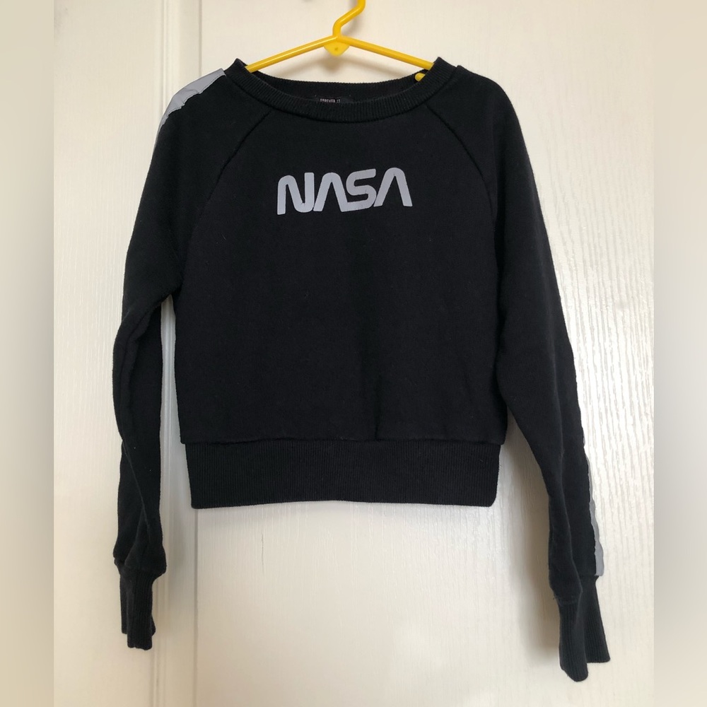 Forever 21 girls NASA pullover